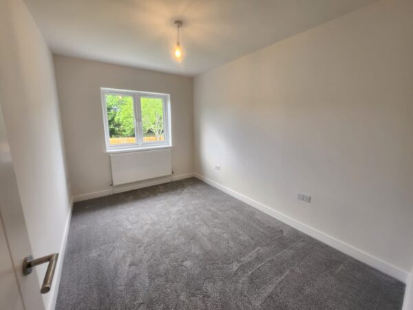 220 Leatherhead Road, Chessington, KT9 2NB